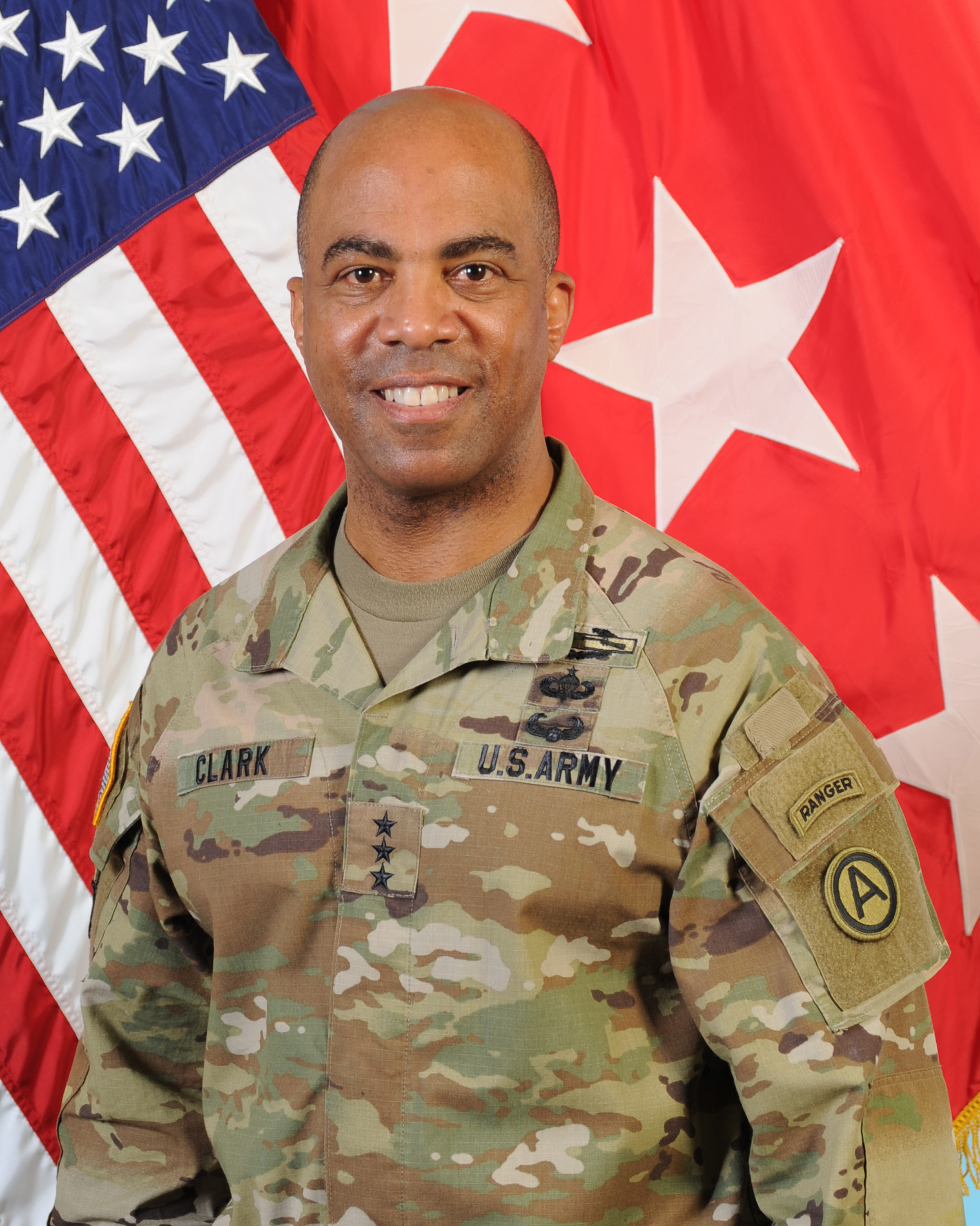 Official Photo of Lieutenant General Ronald Clark